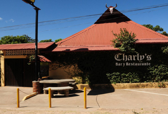 Charly's Bar & Restaurant